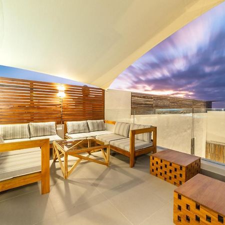 One Bay Residence Unit 15 - Penthouse With Private Roof Top, Jacuzzi And Sea View Grand Baie Exterior foto