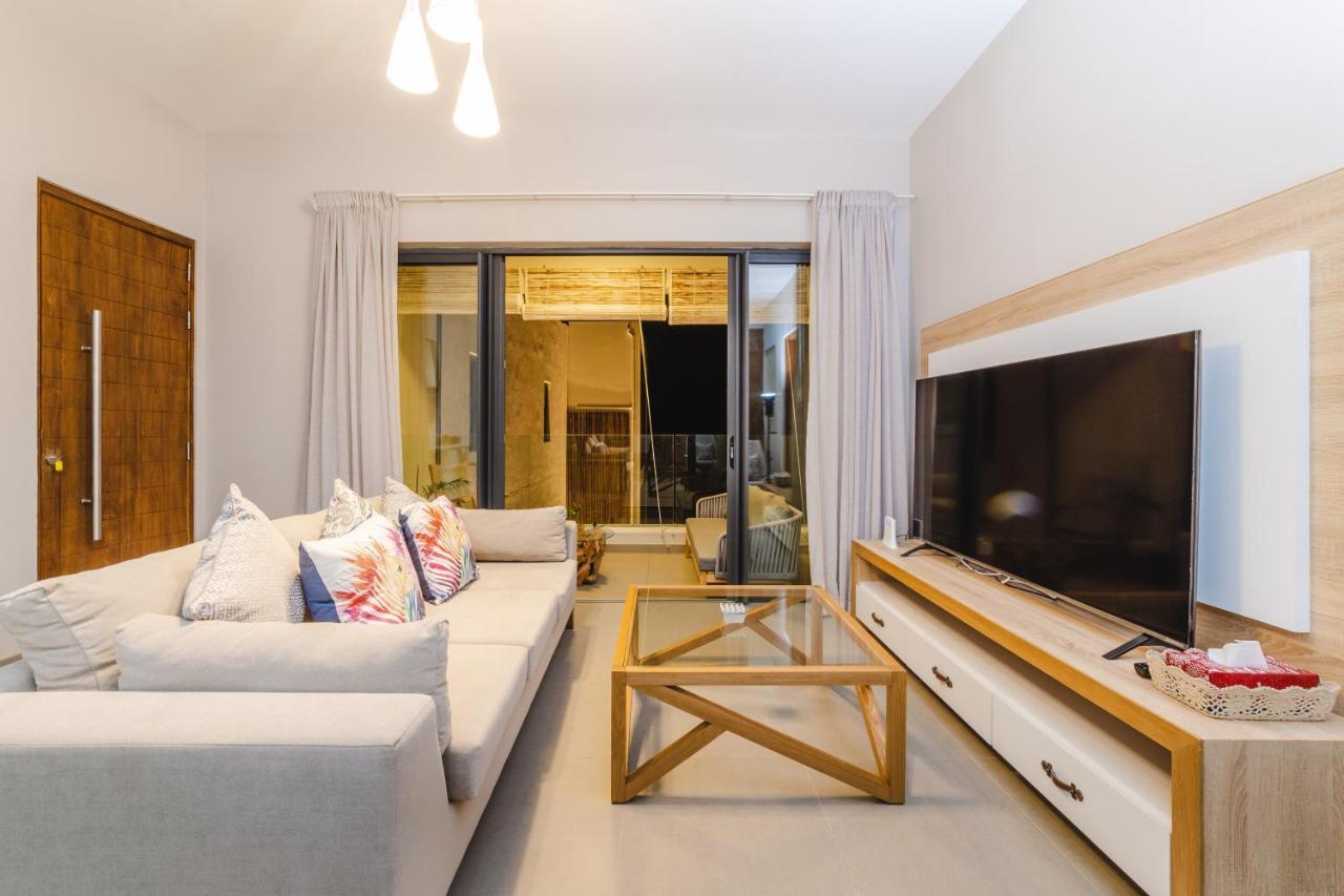 One Bay Residence Unit 15 - Penthouse With Private Roof Top, Jacuzzi And Sea View Grand Baie Exterior foto